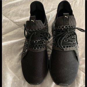 Puma ignite mans size 9.5. Very good condition.